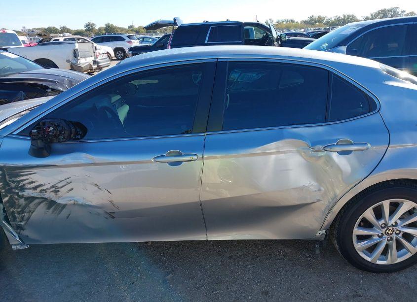 Photo 15 of 2024 Toyota Camry LE (VIN 4T1C11AKXRU872607)