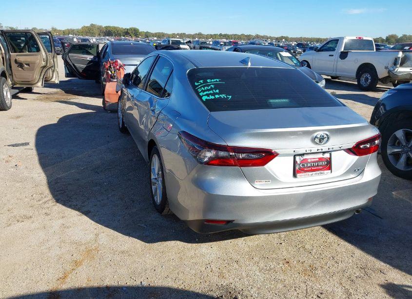 Photo 3 of 2024 Toyota Camry LE (VIN 4T1C11AKXRU872607)