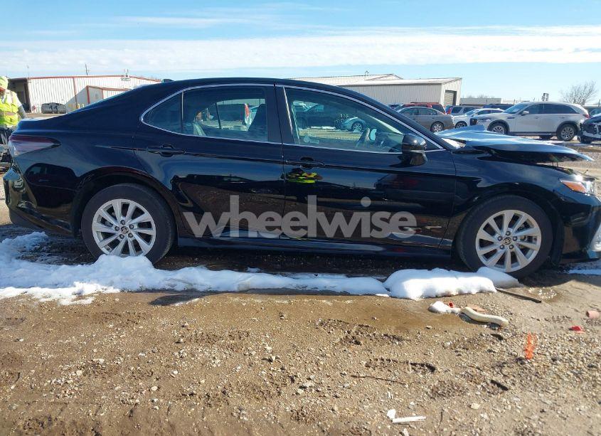 Photo 13 of 2024 Toyota Camry LE (VIN 4T1C11AKXRU890671)