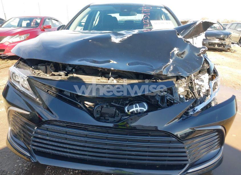 Photo 6 of 2024 Toyota Camry LE (VIN 4T1C11AKXRU890671)