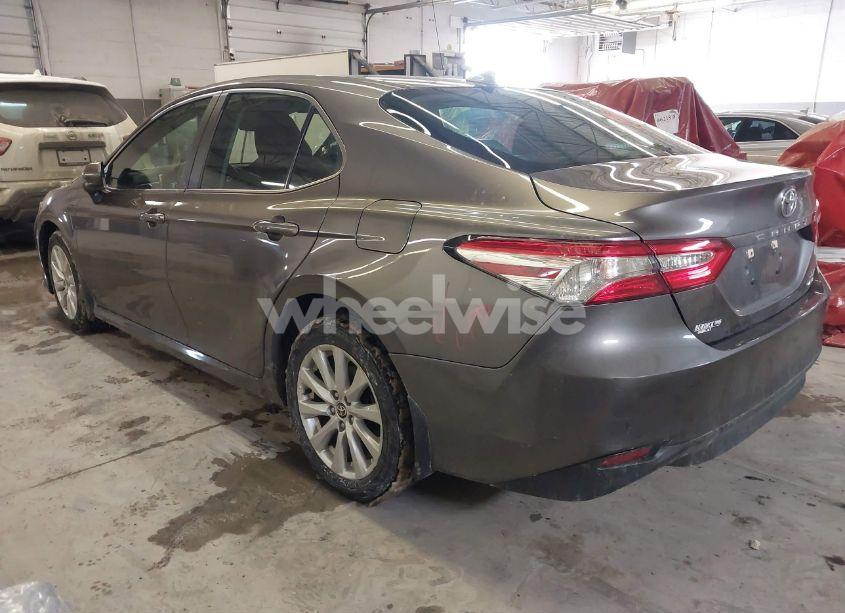 Photo 3 of 2020 Toyota Camry LE AWD (VIN 4T1C11BK0LU016576)