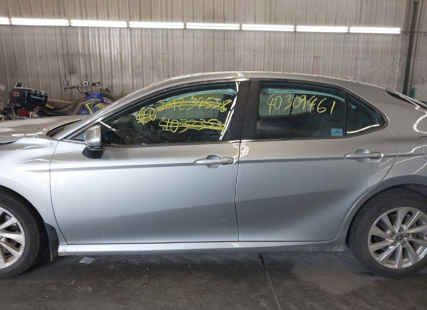 Photo 15 of 2023 Toyota Camry LE (VIN 4T1C11BK0PU091588)