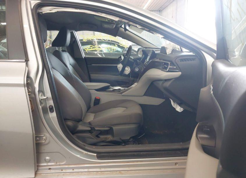 Photo 5 of 2023 Toyota Camry LE (VIN 4T1C11BK0PU091588)