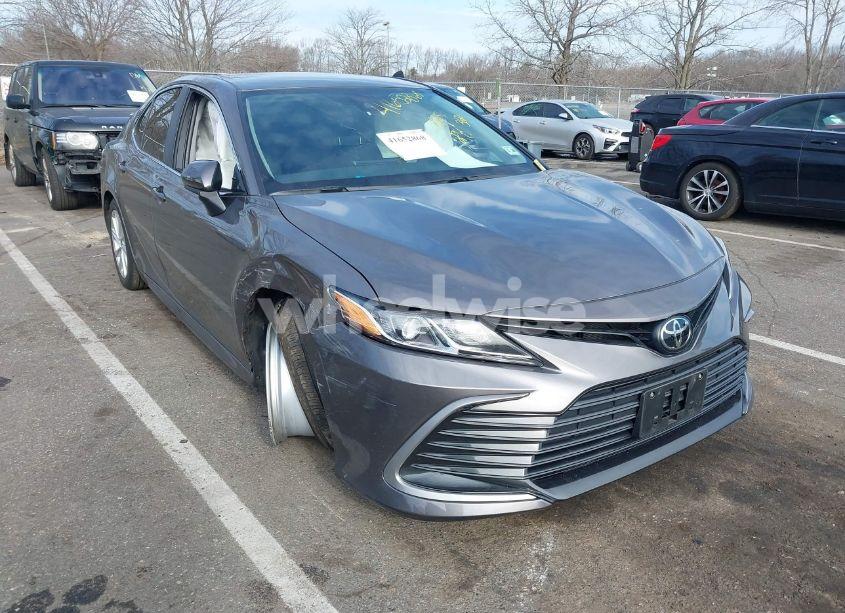 2024 Toyota Camry LE (VIN 4T1C11BK0RU119764) main photo