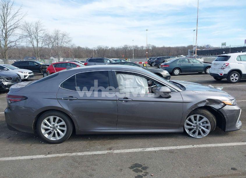 Photo 13 of 2024 Toyota Camry LE (VIN 4T1C11BK0RU119764)