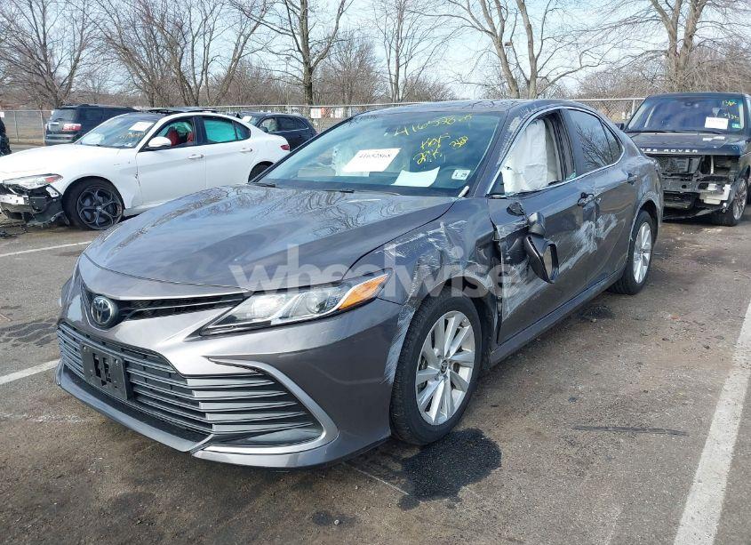 Photo 2 of 2024 Toyota Camry LE (VIN 4T1C11BK0RU119764)