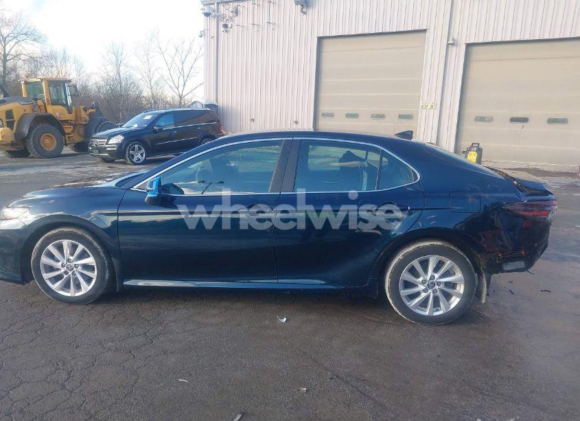 Photo 15 of 2021 Toyota Camry LE AWD (VIN 4T1C11BK1MU024297)