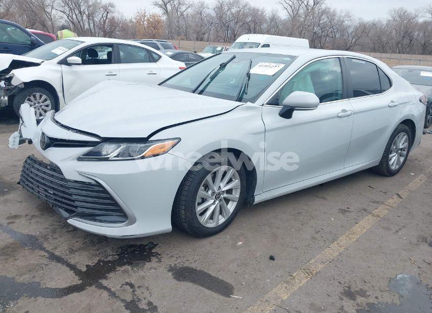 Photo 2 of 2022 Toyota Camry LE AWD (VIN 4T1C11BK1NU053963)