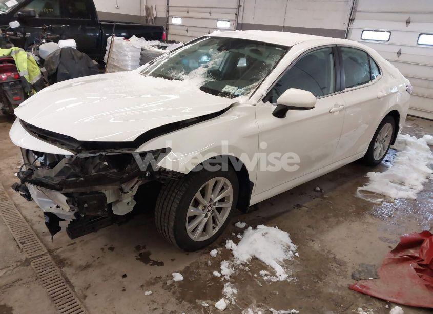 Photo 2 of 2022 Toyota Camry LE AWD (VIN 4T1C11BK1NU067636)