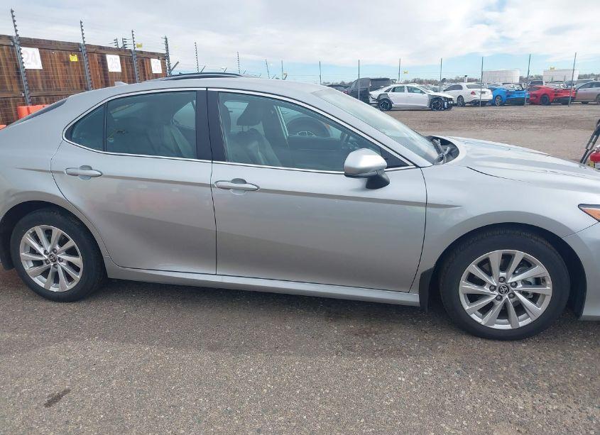 Photo 13 of 2023 Toyota Camry LE (VIN 4T1C11BK1PU098162)