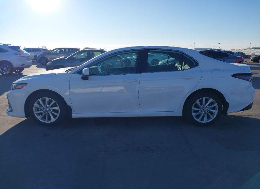 Photo 14 of 2023 Toyota Camry LE (VIN 4T1C11BK1PU098744)