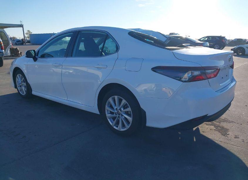 Photo 3 of 2023 Toyota Camry LE (VIN 4T1C11BK1PU098744)