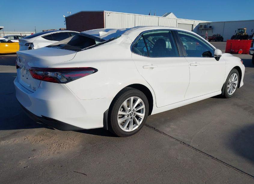 Photo 4 of 2023 Toyota Camry LE (VIN 4T1C11BK1PU098744)