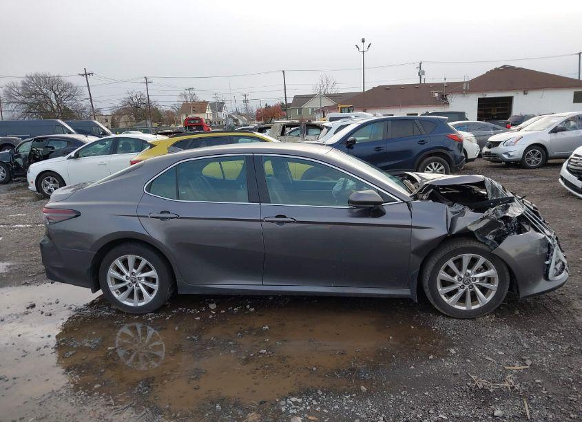 Photo 13 of 2023 Toyota Camry LE (VIN 4T1C11BK1PU101058)