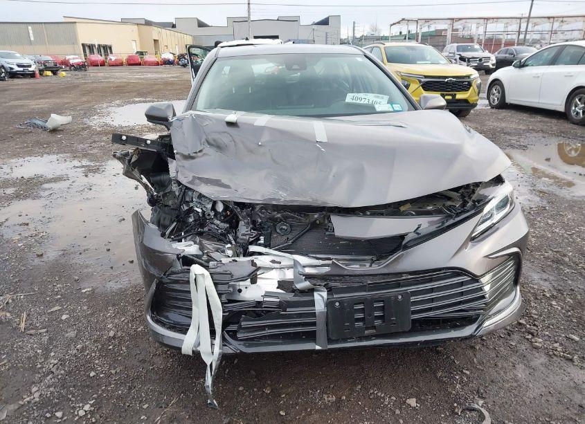 Photo 6 of 2023 Toyota Camry LE (VIN 4T1C11BK1PU101058)