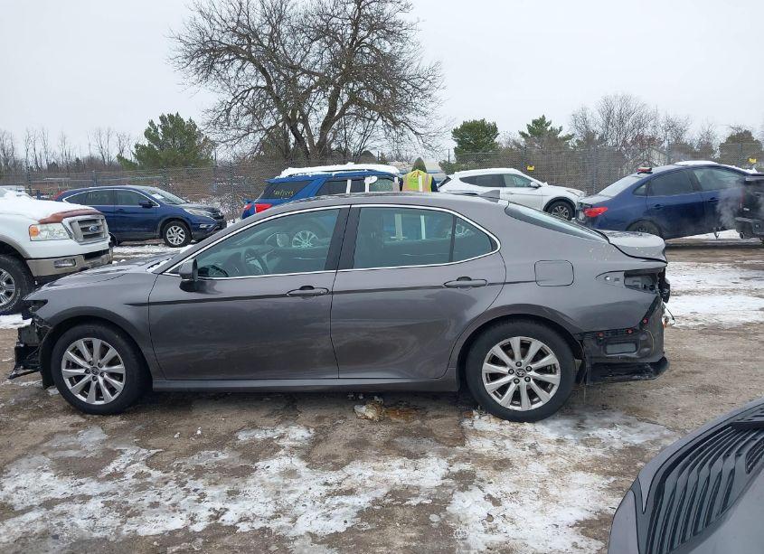 Photo 15 of 2020 Toyota Camry LE AWD (VIN 4T1C11BK2LU017888)