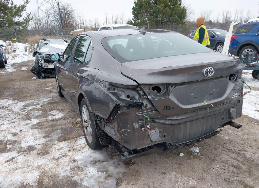 Photo 3 of 2020 Toyota Camry LE AWD (VIN 4T1C11BK2LU017888)