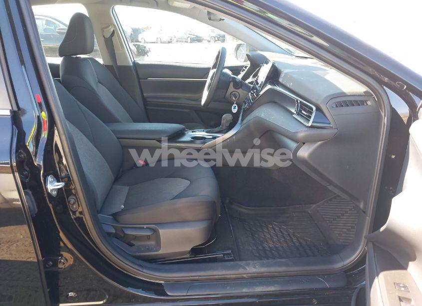 Photo 5 of 2021 Toyota Camry LE AWD (VIN 4T1C11BK2MU033526)