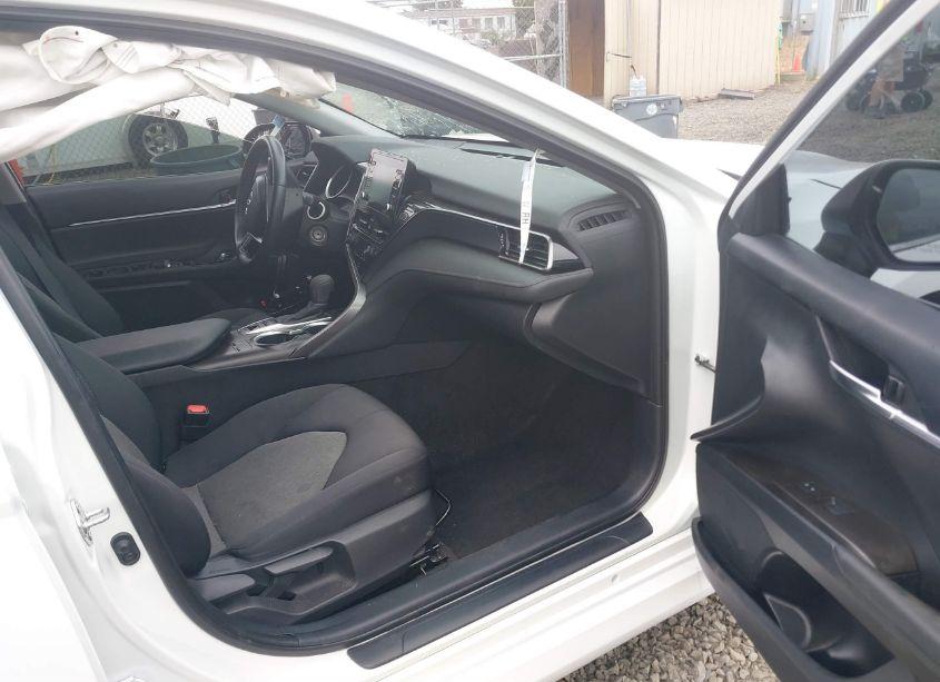 Photo 5 of 2022 Toyota Camry LE AWD (VIN 4T1C11BK3NU054774)