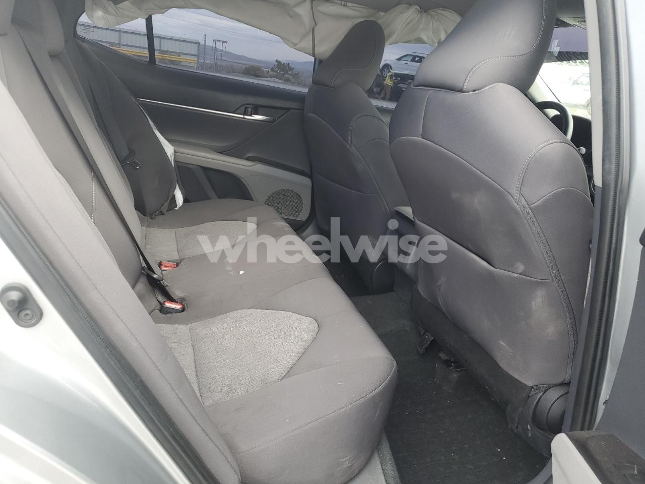 Photo 10 of 2022 TOYOTA CAMRY LE (VIN 4T1C11BK3NU062924)