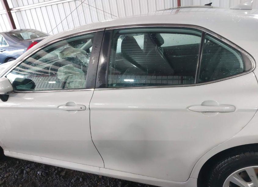 Photo 14 of 2023 Toyota Camry LE (VIN 4T1C11BK3PU103989)