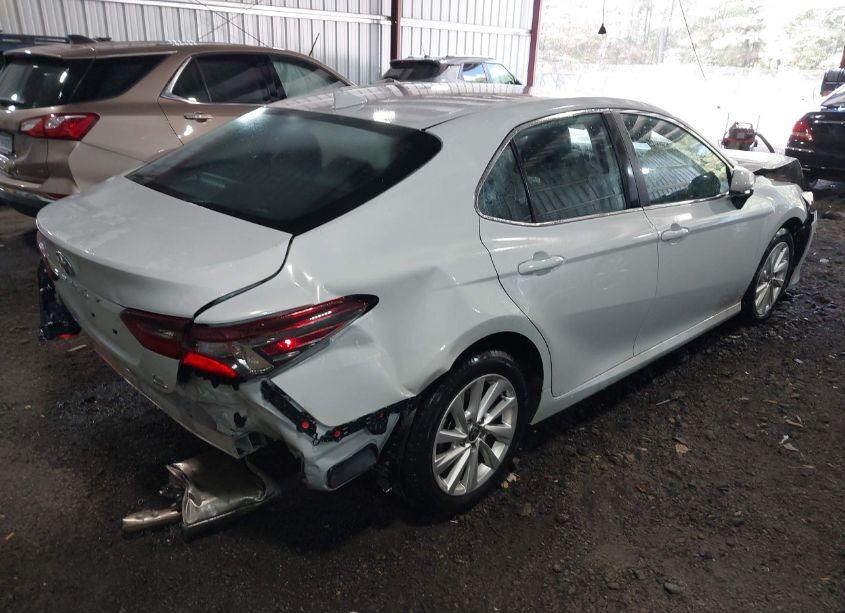 Photo 4 of 2023 Toyota Camry LE (VIN 4T1C11BK3PU103989)