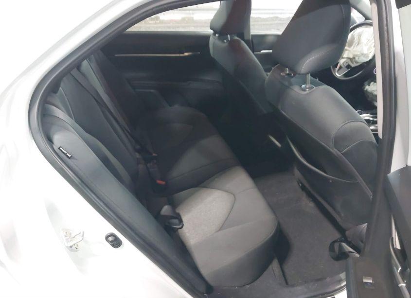 Photo 8 of 2023 Toyota Camry LE (VIN 4T1C11BK3PU103989)