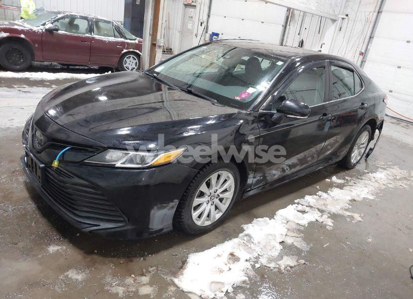 Photo 2 of 2020 Toyota Camry LE AWD (VIN 4T1C11BK4LU004740)