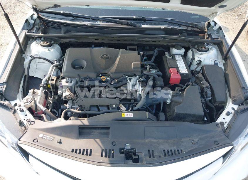 Photo 10 of 2020 Toyota Camry LE AWD (VIN 4T1C11BK4LU010585)