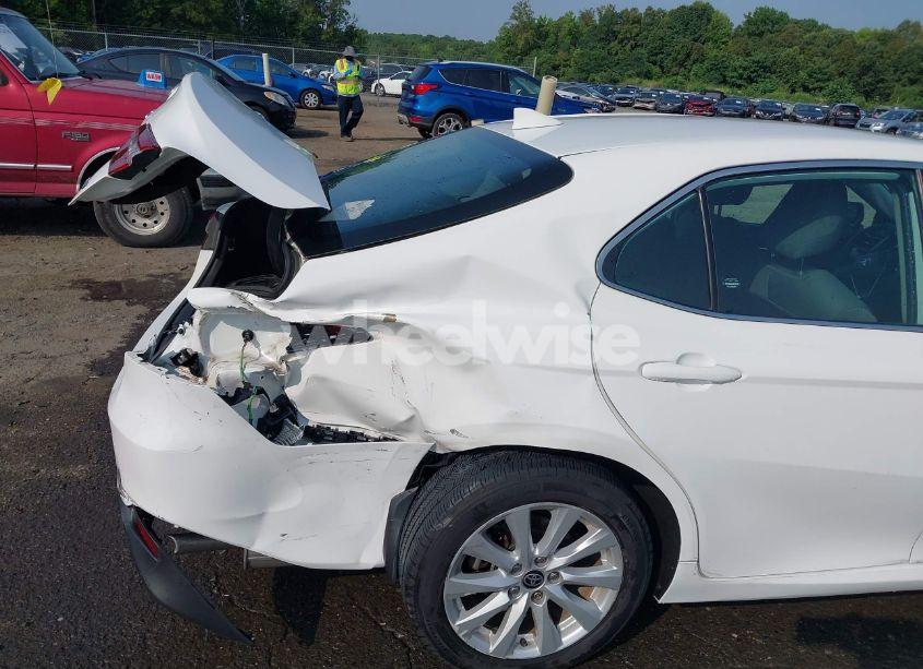 Photo 17 of 2020 Toyota Camry LE AWD (VIN 4T1C11BK4LU010585)