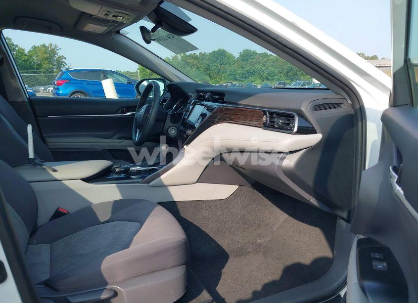 Photo 5 of 2020 Toyota Camry LE AWD (VIN 4T1C11BK4LU010585)