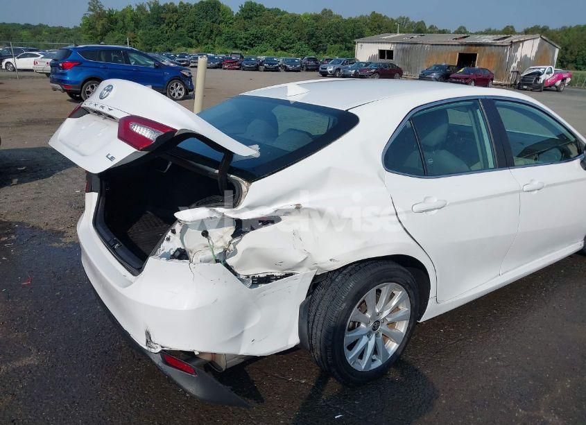 Photo 6 of 2020 Toyota Camry LE AWD (VIN 4T1C11BK4LU010585)