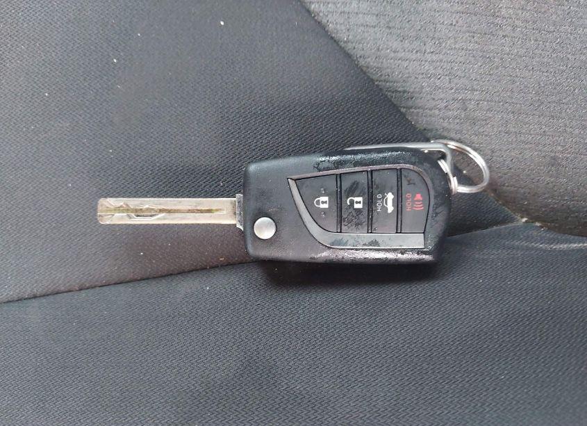 Photo 11 of 2020 Toyota Camry LE AWD (VIN 4T1C11BK4LU016760)