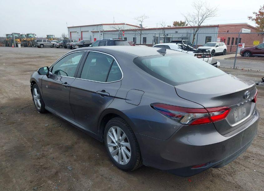 Photo 3 of 2022 Toyota Camry LE AWD (VIN 4T1C11BK4NU065251)