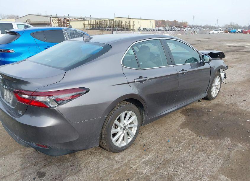 Photo 4 of 2022 Toyota Camry LE AWD (VIN 4T1C11BK4NU065251)