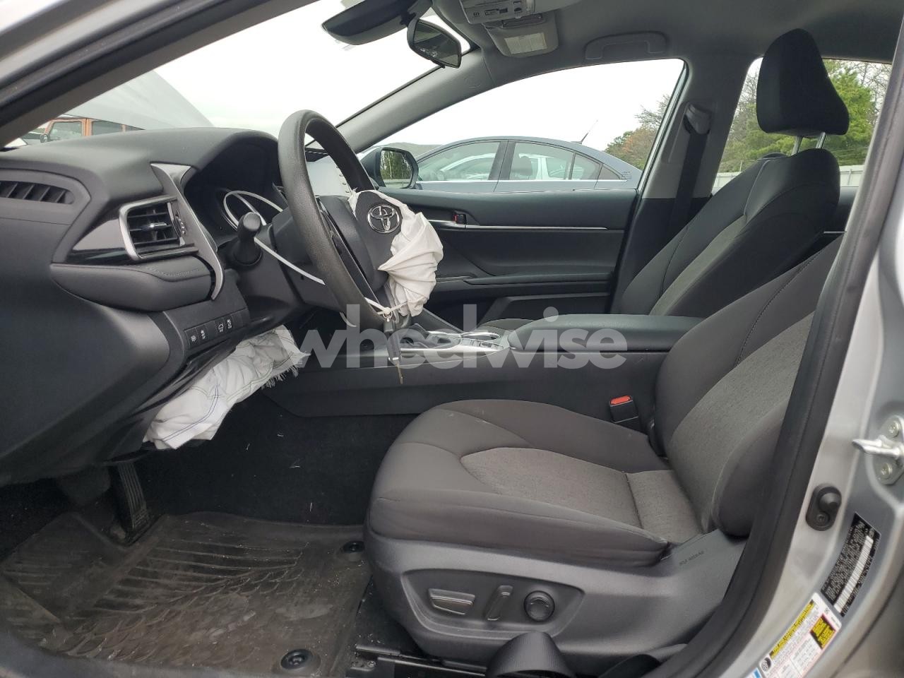 Photo 7 of 2022 TOYOTA CAMRY LE (VIN 4T1C11BK4NU065993)