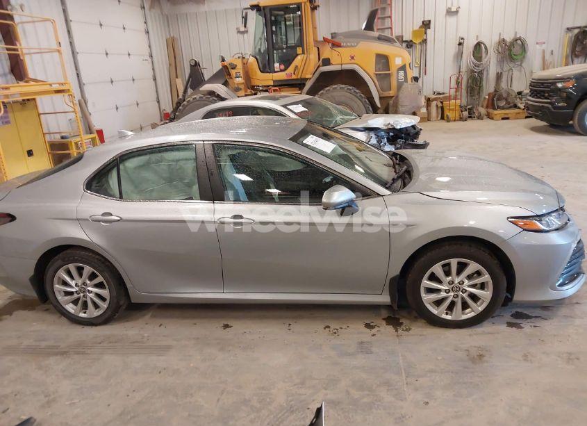 Photo 13 of 2023 Toyota Camry LE (VIN 4T1C11BK6PU092261)