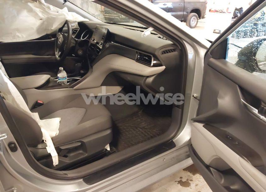 Photo 5 of 2023 Toyota Camry LE (VIN 4T1C11BK6PU092261)