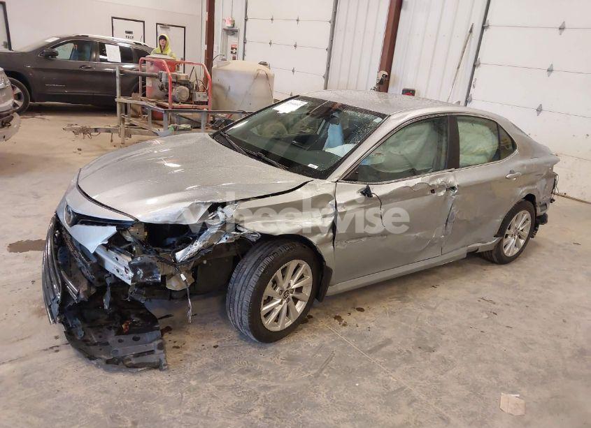 Photo 6 of 2023 Toyota Camry LE (VIN 4T1C11BK6PU092261)