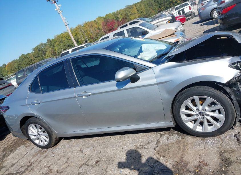 Photo 13 of 2021 Toyota Camry LE AWD (VIN 4T1C11BK7MU039984)