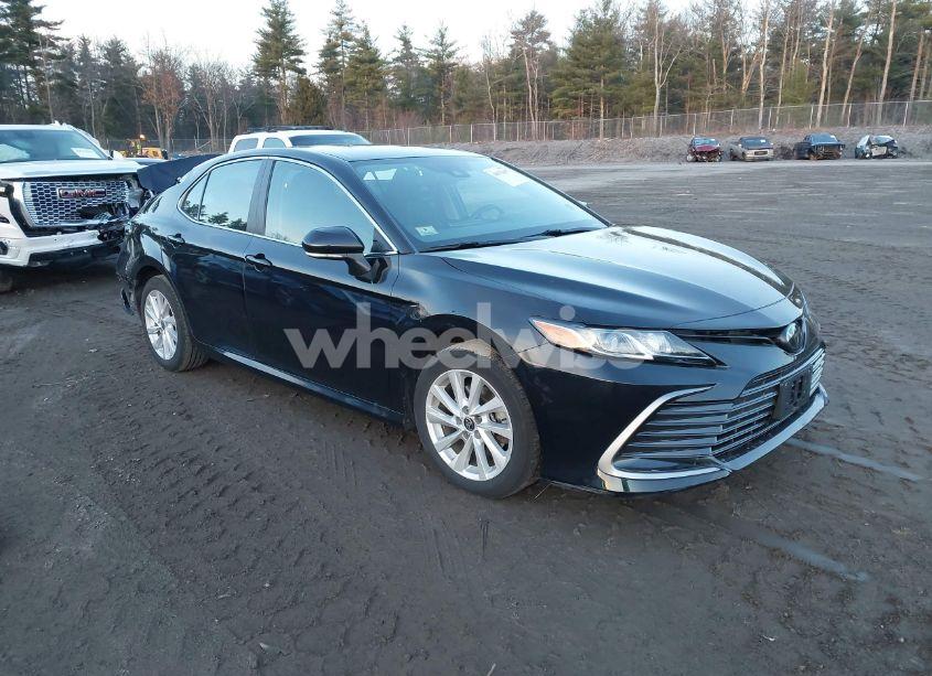 2022 Toyota Camry LE AWD (VIN 4T1C11BK7NU072078) main photo