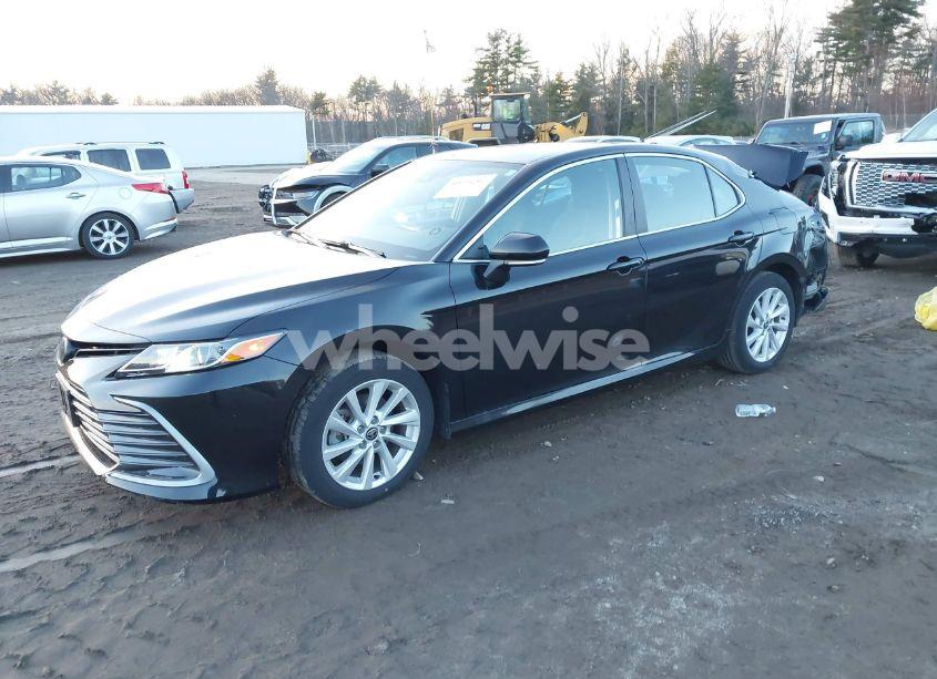 Photo 2 of 2022 Toyota Camry LE AWD (VIN 4T1C11BK7NU072078)