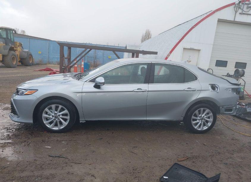 Photo 15 of 2024 Toyota Camry LE (VIN 4T1C11BK7RU123312)