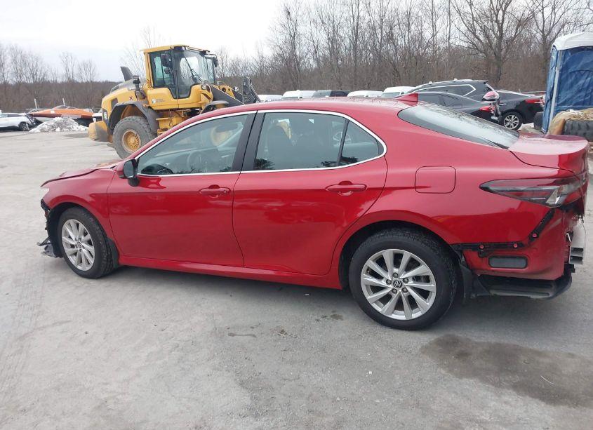Photo 15 of 2023 Toyota Camry LE (VIN 4T1C11BK8PU074392)