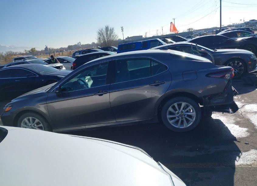 Photo 15 of 2024 Toyota Camry LE (VIN 4T1C11BK8RU121990)