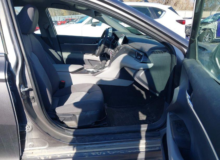 Photo 5 of 2024 Toyota Camry LE (VIN 4T1C11BK8RU121990)