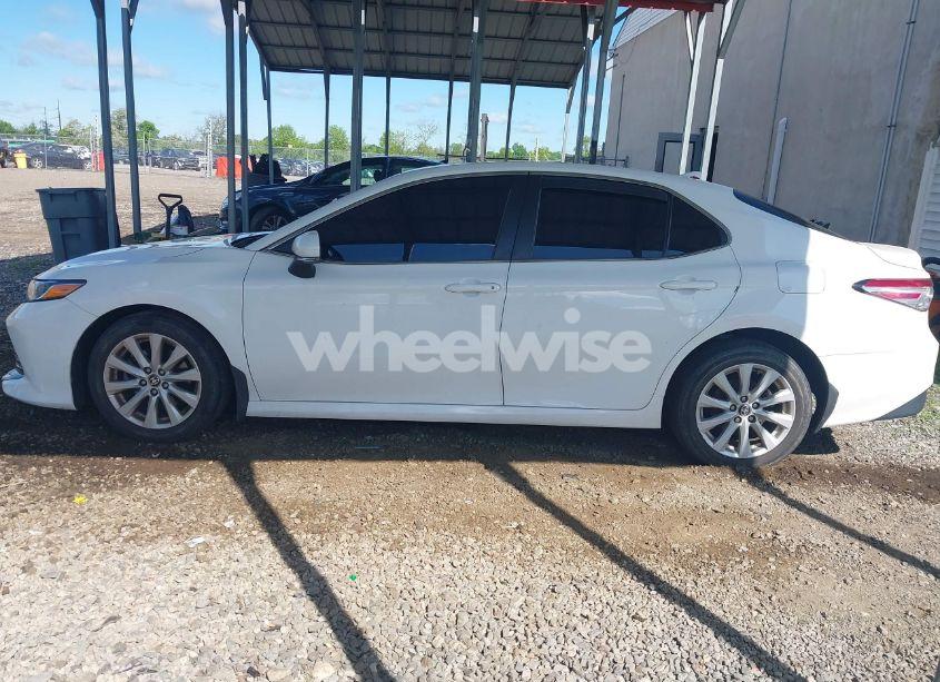 Photo 14 of 2020 Toyota Camry LE AWD (VIN 4T1C11BK9LU007164)