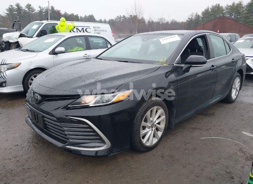 Photo 2 of 2023 Toyota Camry LE (VIN 4T1C11BK9PU074532)