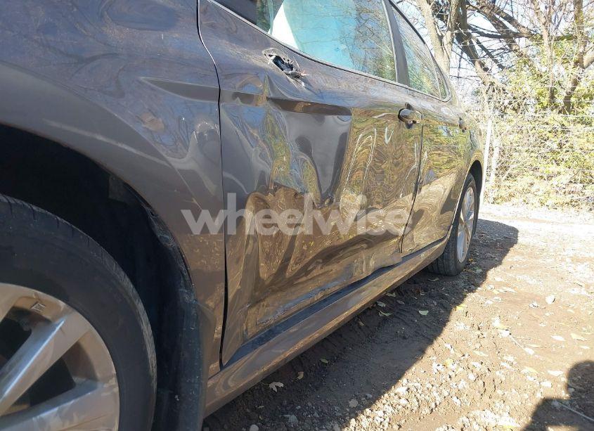 Photo 6 of 2023 Toyota Camry LE (VIN 4T1C11BK9PU079102)