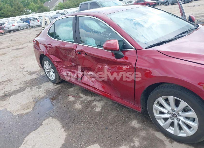 Photo 6 of 2020 Toyota Camry LE AWD (VIN 4T1C11BKXLU016245)